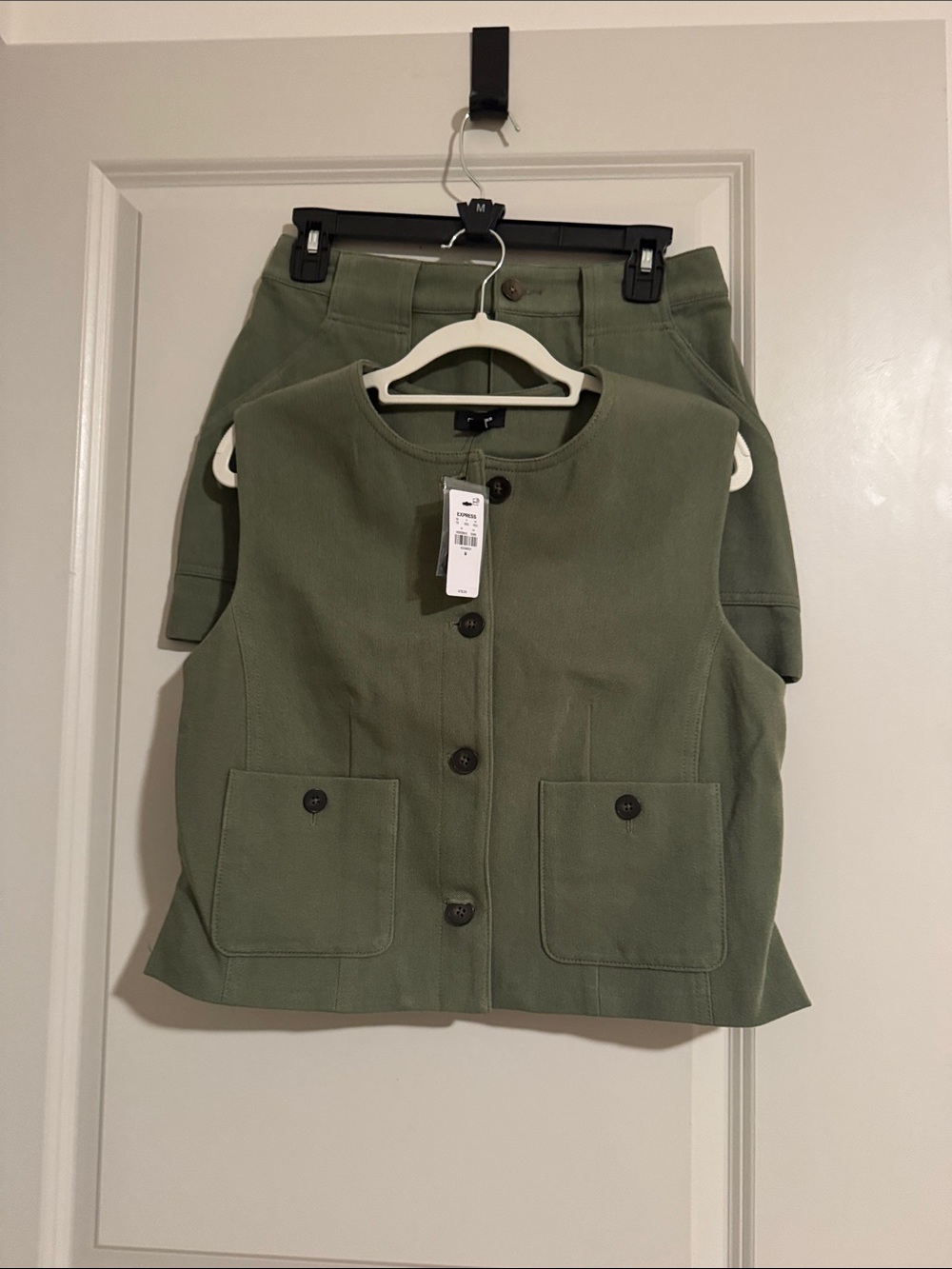 Express Olive Green Sleeveless Utility Vest